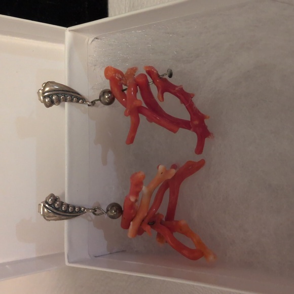 Vibrant Coral Necklace 18" - Picture 7 of 8